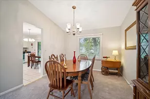 51 Chelsea Ln, Cary, IL 60013 - Photo 5
