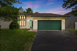 591 Roosevelt Ct, Grayslake, IL 60030 - Photo 1