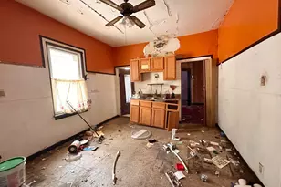 5634 S Hoyne Ave, Chicago, IL 60636 - Photo 5