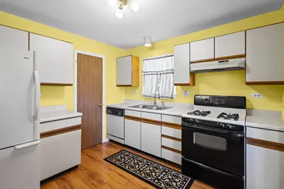 1194 Ballantrae Place #0, Mundelein, IL 60060 - Photo 5