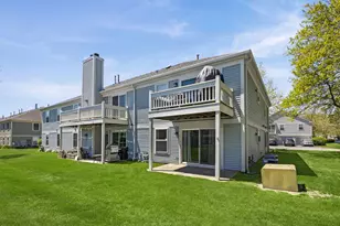1194 Ballantrae Pl, Mundelein, IL 60060 - Photo 15
