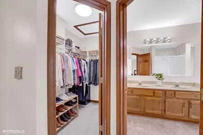 103 N Sterling Heights Road, Vernon Hills, IL 60061 - Photo 21