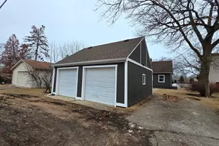 1738 Seymour Ave, North Chicago, IL 60064 - Photo 51