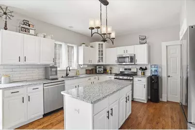 1062 Mount Vernon Drive, Grayslake, IL 60030 - Photo 7