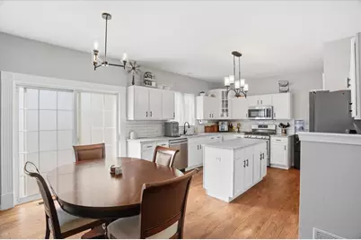 1062 Mount Vernon Drive, Grayslake, IL 60030 - Photo 5
