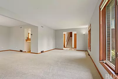840 Queens Lane, Glenview, IL 60025 - Photo 5