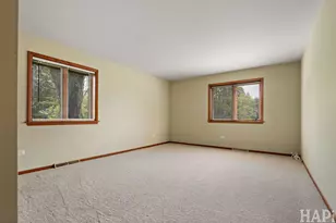840 Queens Ln, Glenview, IL 60025 - Photo 13
