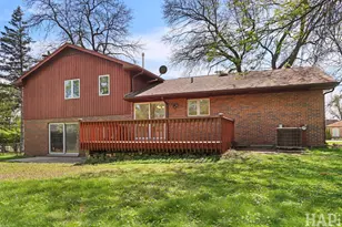 840 Queens Ln, Glenview, IL 60025 - Photo 33