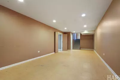 840 Queens Lane, Glenview, IL 60025 - Photo 25