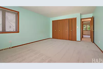 840 Queens Lane, Glenview, IL 60025 - Photo 17