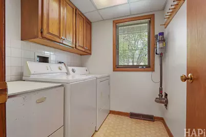 840 Queens Lane, Glenview, IL 60025 - Photo 23