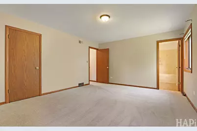 840 Queens Lane, Glenview, IL 60025 - Photo 19