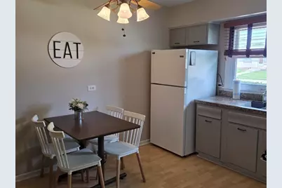 651 W Wrightwood Avenue, Addison, IL 60101 - Photo 5