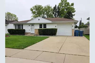 651 W Wrightwood Avenue, Addison, IL 60101 - Photo 1
