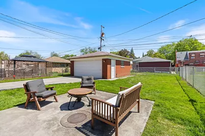 9247 S Ridgeway Avenue, Evergreen Park, IL 60805 - Photo 21