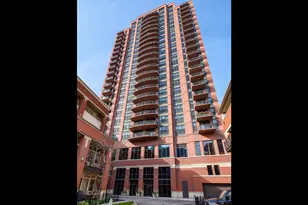 330 N Jefferson St, Chicago, IL 60661 - Photo 1