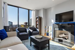 330 N Jefferson St, Chicago, IL 60661 - Photo 3