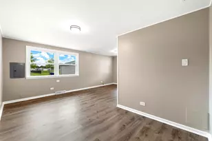 8869 S Kostner Ave, Hometown, IL 60456 - Photo 11