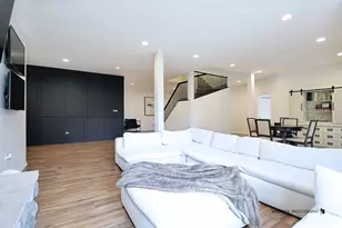 21827 W Riviera Ct, Mundelein, IL 60060 - Photo 23