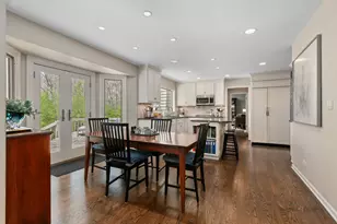 121 Pembroke Dr, Lincolnshire, IL 60045 - Photo 13