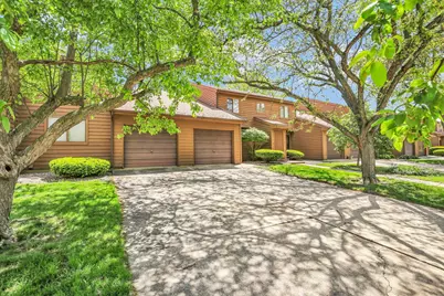 2108 Sunview Drive #2108, Champaign, IL 61821 - Photo 3