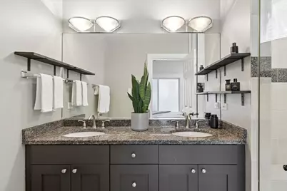 3728 N Kenmore Avenue #2, Chicago, IL 60613 - Photo 13