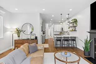 3728 N Kenmore Ave, Chicago, IL 60613 - Photo 3