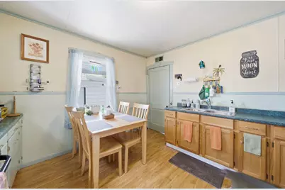 10443 W Medill Avenue, Melrose Park, IL 60164 - Photo 9