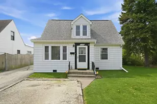 10443 W Medill Ave, Melrose Park, IL 60164 - Photo 1