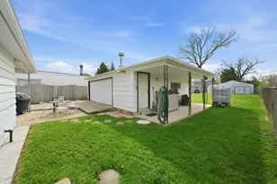10443 W Medill Ave, Melrose Park, IL 60164 - Photo 15