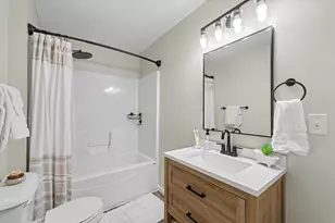 320 E Bogardus St, Paxton, IL 60957 - Photo 19