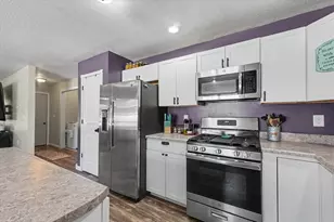 320 E Bogardus St, Paxton, IL 60957 - Photo 9