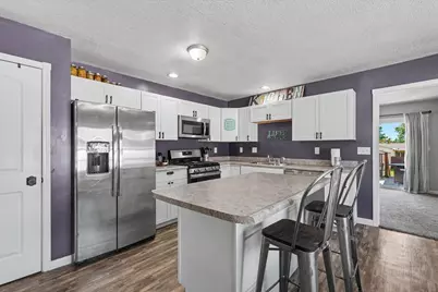 320 E Bogardus Street, Paxton, IL 60957 - Photo 7