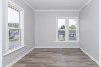 609 E Water Street, Pontiac, IL 61764 - Photo 19