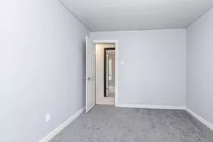 609 E Water St, Pontiac, IL 61764 - Photo 27