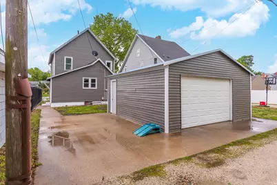 609 E Water Street, Pontiac, IL 61764 - Photo 31