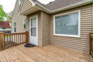 526 Clover Ln, Round Lake Beach, IL 60073 - Photo 3