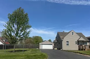 526 Clover Ln, Round Lake Beach, IL 60073 - Photo 1