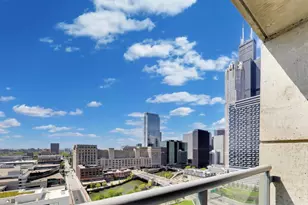 611 S Wells St, Chicago, IL 60607 - Photo 25