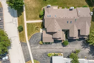 321 Kresswood Dr, West Chicago, IL 60185 - Photo 33