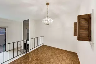 858 W Ainslie St, Chicago, IL 60640 - Photo 9