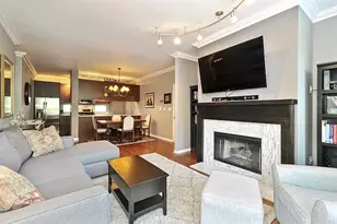 301 W Scott St, Chicago, IL 60610 - Photo 5