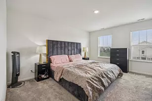 1077 Moraine Dr, South Elgin, IL 60177 - Photo 9
