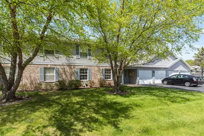 1129 N Red Oak Circle #2, Round Lake Beach, IL 60073 - Photo 1