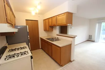 727 Elm Lane #206, Woodstock, IL 60098 - Photo 11