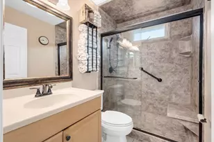 6806 Prairieview Ave, Woodridge, IL 60517 - Photo 23