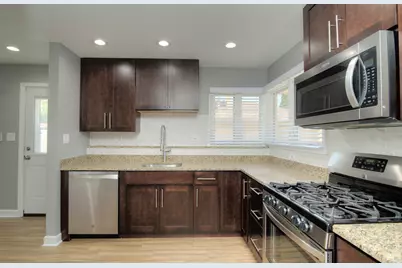 367 W Fremont Avenue, Elmhurst, IL 60126 - Photo 9