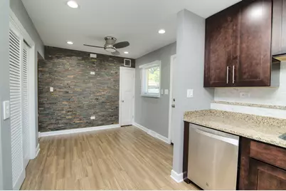 367 W Fremont Avenue, Elmhurst, IL 60126 - Photo 15