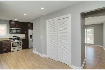 367 W Fremont Avenue, Elmhurst, IL 60126 - Photo 13