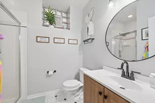 3045 N Damen Ave, Chicago, IL 60618 - Photo 15